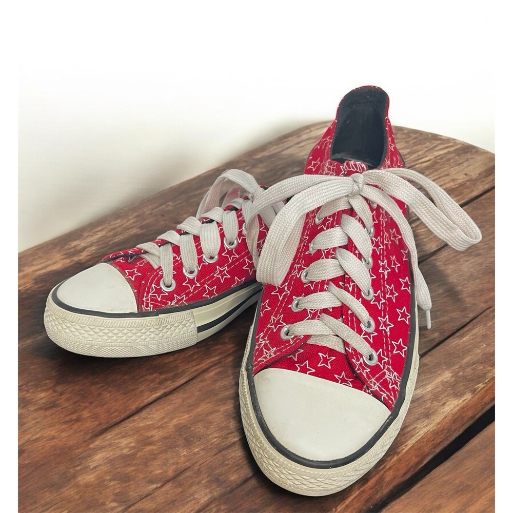 Women's Retro Y2K Canvas Flats Shoes Lace up Sneakers Size 7 Red Star Pattern